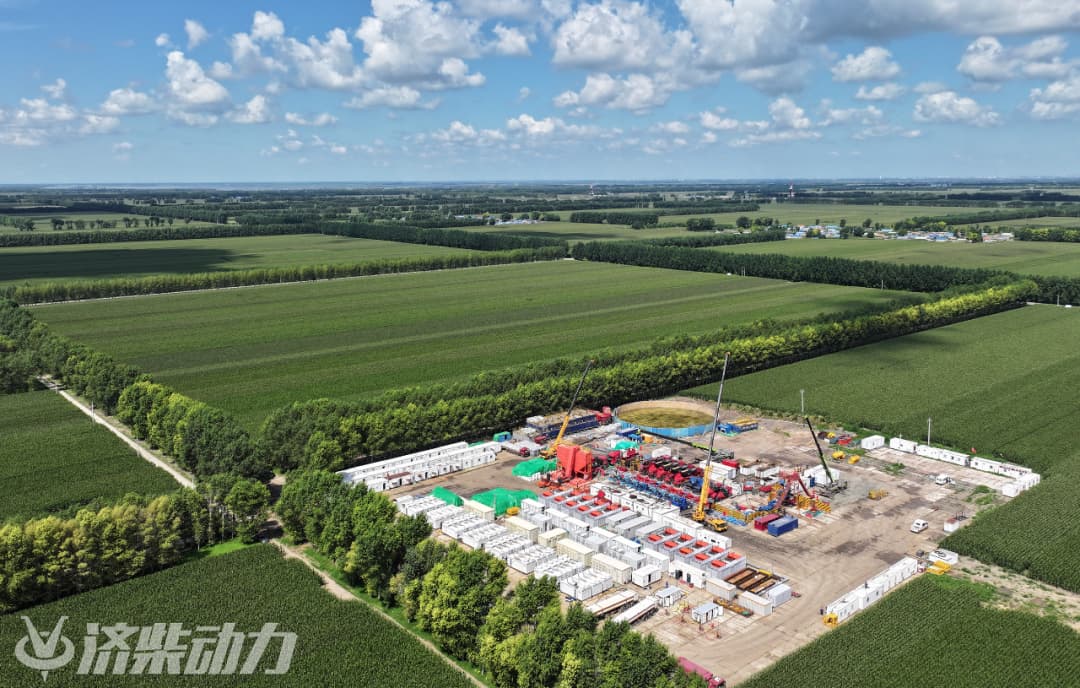 The First Domestic Electric Fracturing Gas Generator And Energy Storage Hybrid Power System